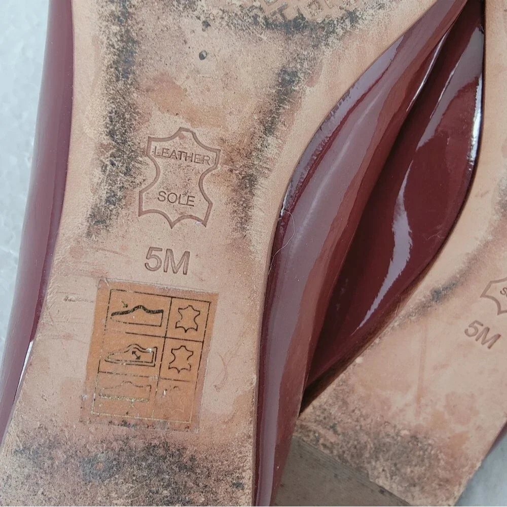 Tory Burch Burgundy Patent Leather Gold Tone Embellished Ballet Flats, Sz 5